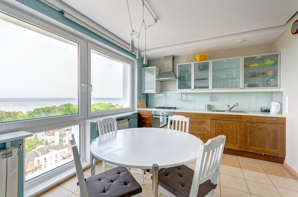 Dom & House - Level Eleven With Sea View Apartment