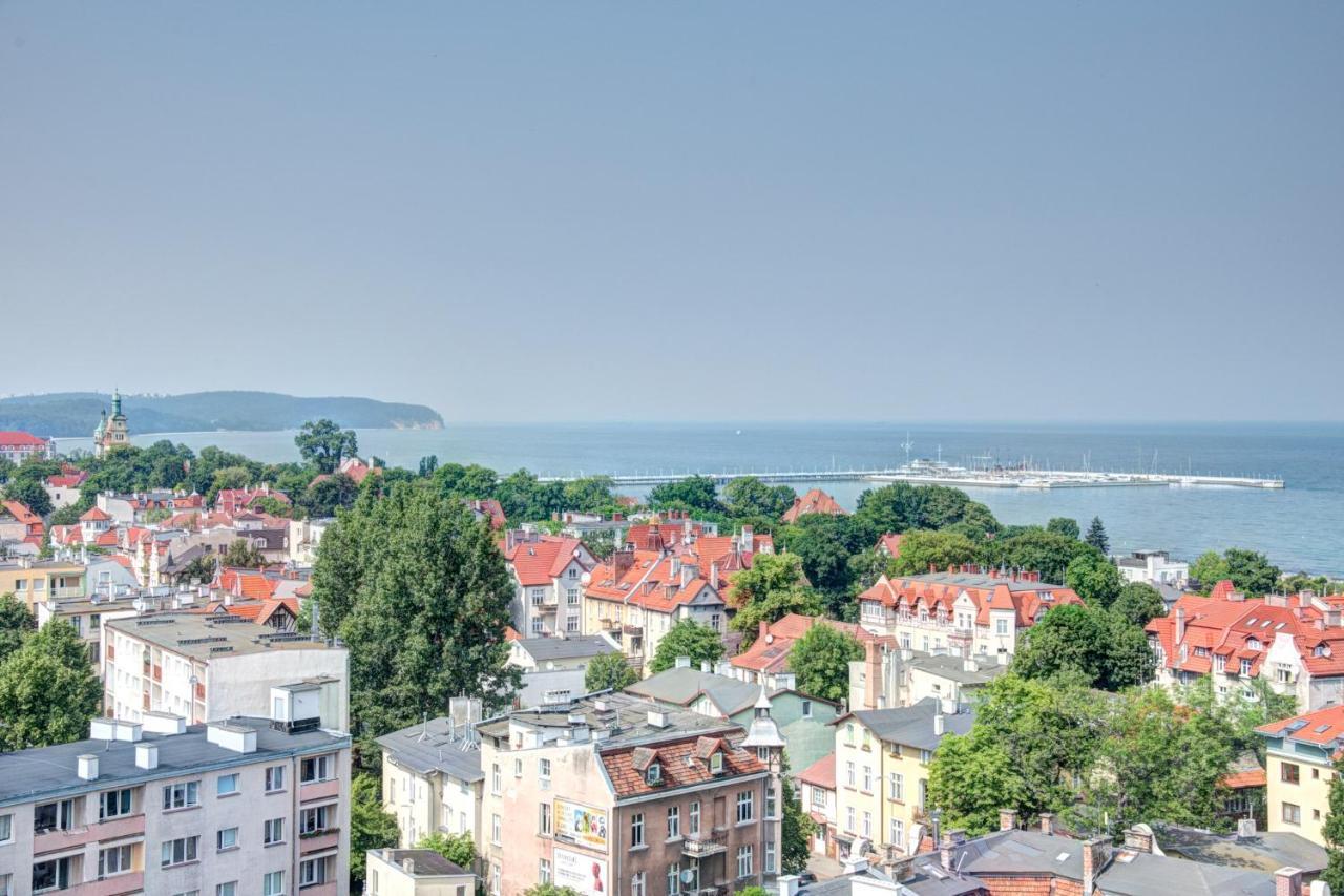 Dom & House - Level Eleven With Sea View Apartment